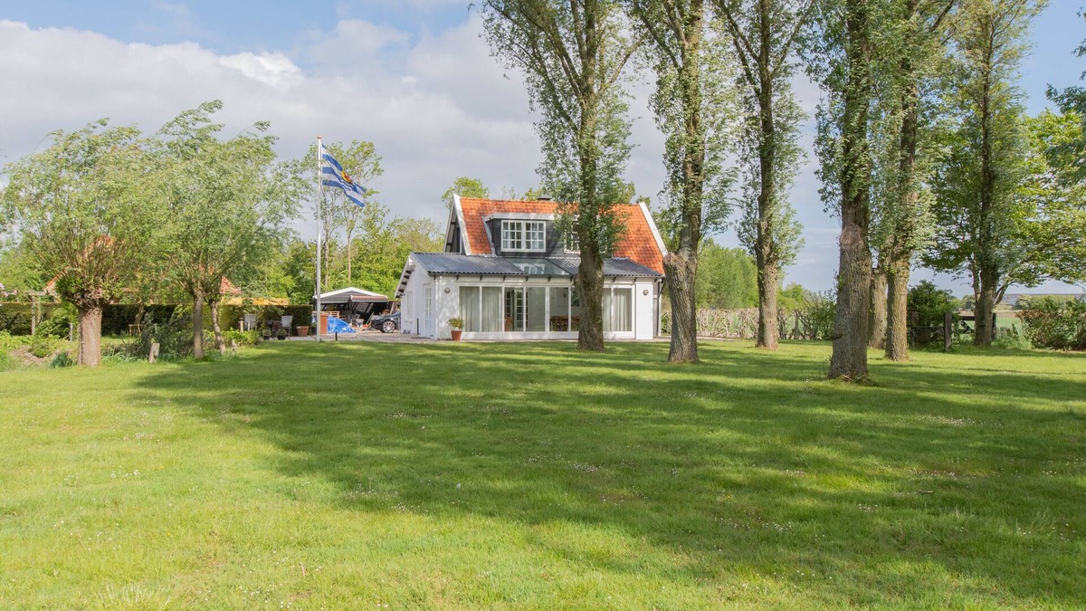 Hansweert House | ‘Prachtig gelegen vrijstaand landhuis met grote zonnige tuin’