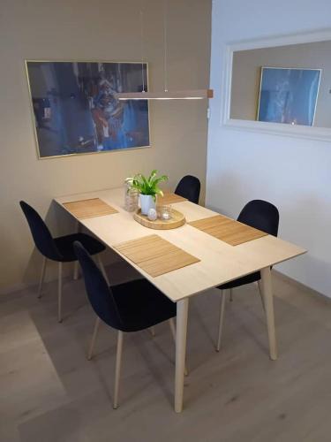 Stavanger Apartment | Practical apartment, central to stavanger city center