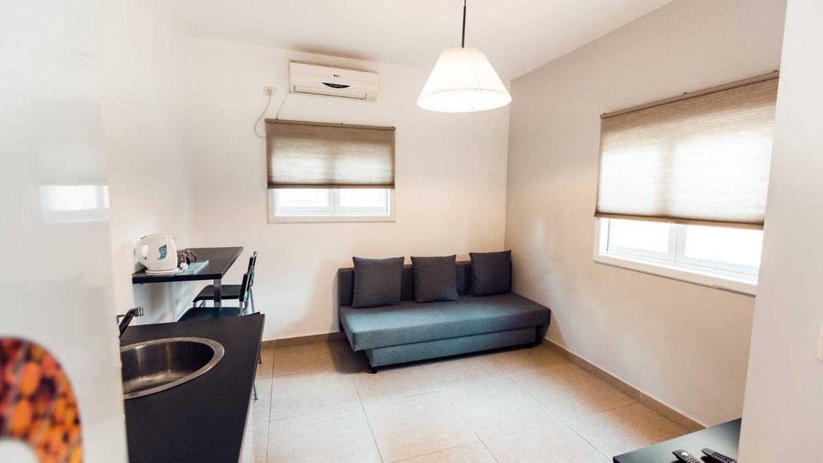 Netanya Apartment | Practical Kikar Netanya Apartment