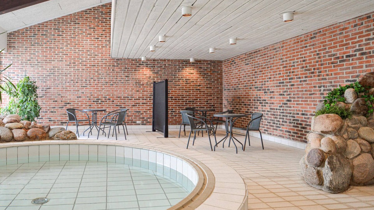 Brovst Apartment | Practical vacation apartment by the Jammer Bay.