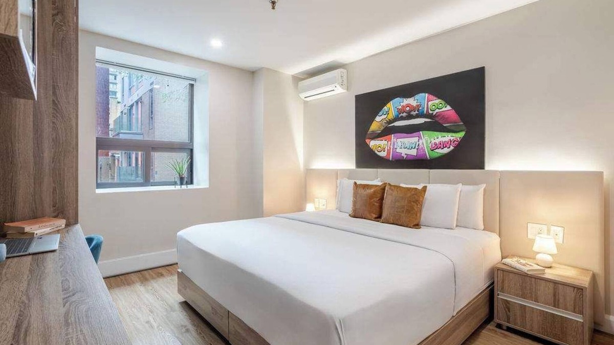 Gay Village Hotel | Prada king– Heart of MTL Stay