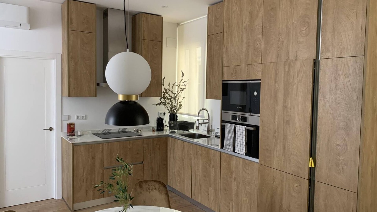 Jeronimos Apartment | Prado Museum Apartment in Retiro Park, Madrid