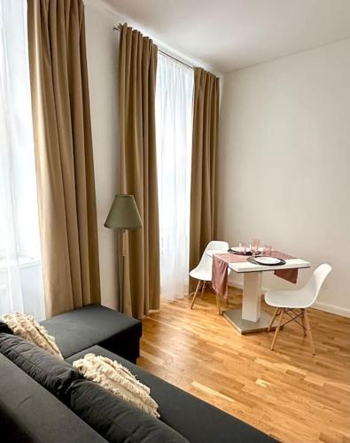 Petrska ctvrt Apartment | Prague Old Town Residence