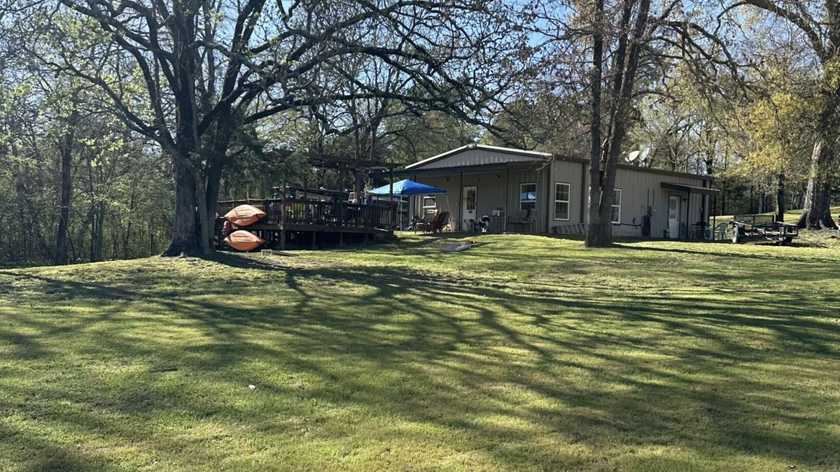 Mena Cottage | Prairie Creek Cottage-'A'-Ride SxS to trails/Creek/Kayaks/Fish