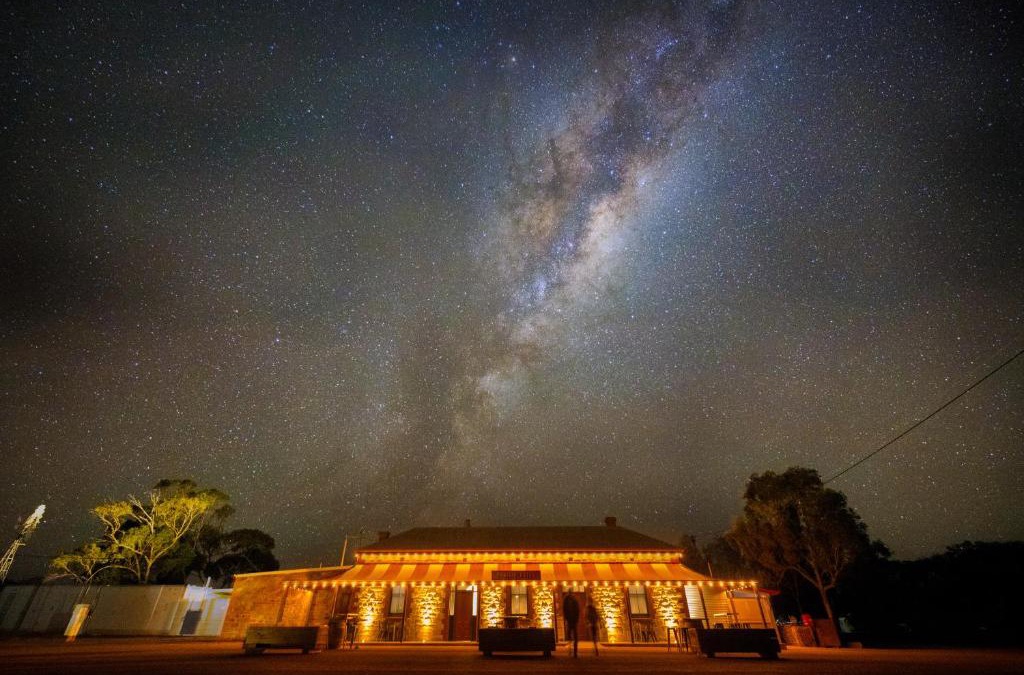 Parachilna Hotel | Prairie Hotel