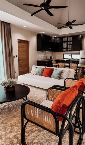 Wang Pong Villa | Pranatarn Pool Villa Mid-Summer Night