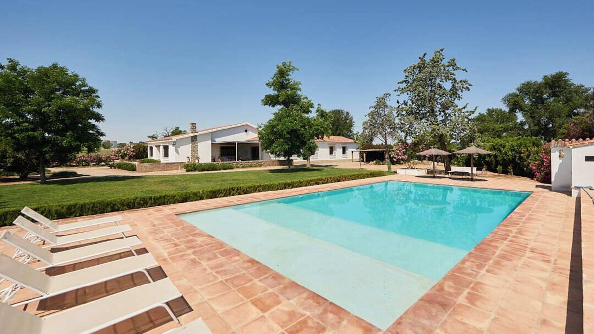 Espeluy Cottage | Preciosa Casa Rural con Gran Piscina en la Campiña de Jaén