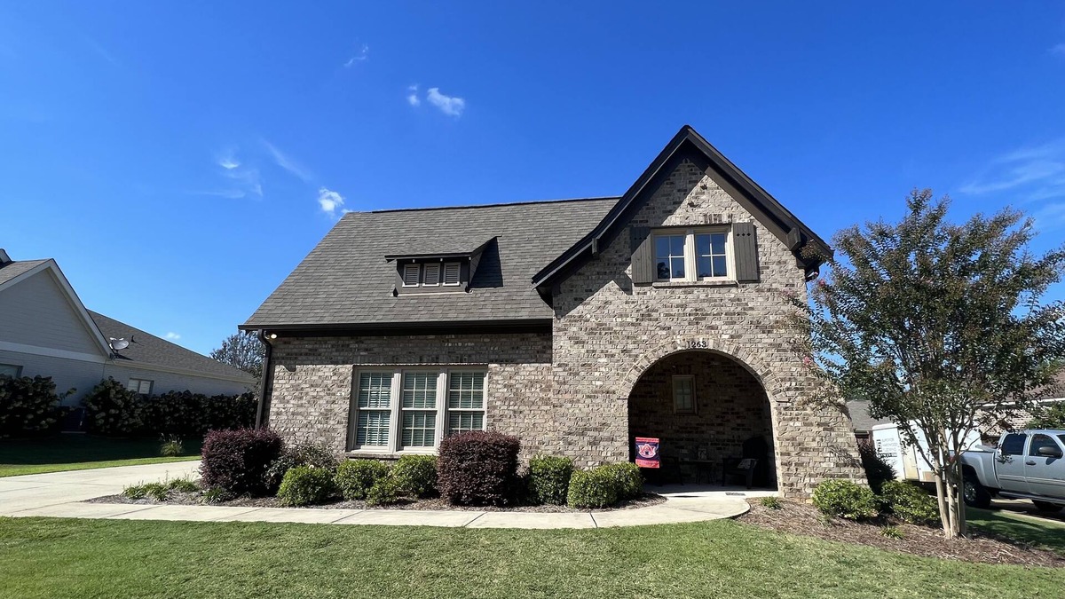 Auburn House | Precious Game Day Home 3 miles to Downtown AU! Pets Welcome!
