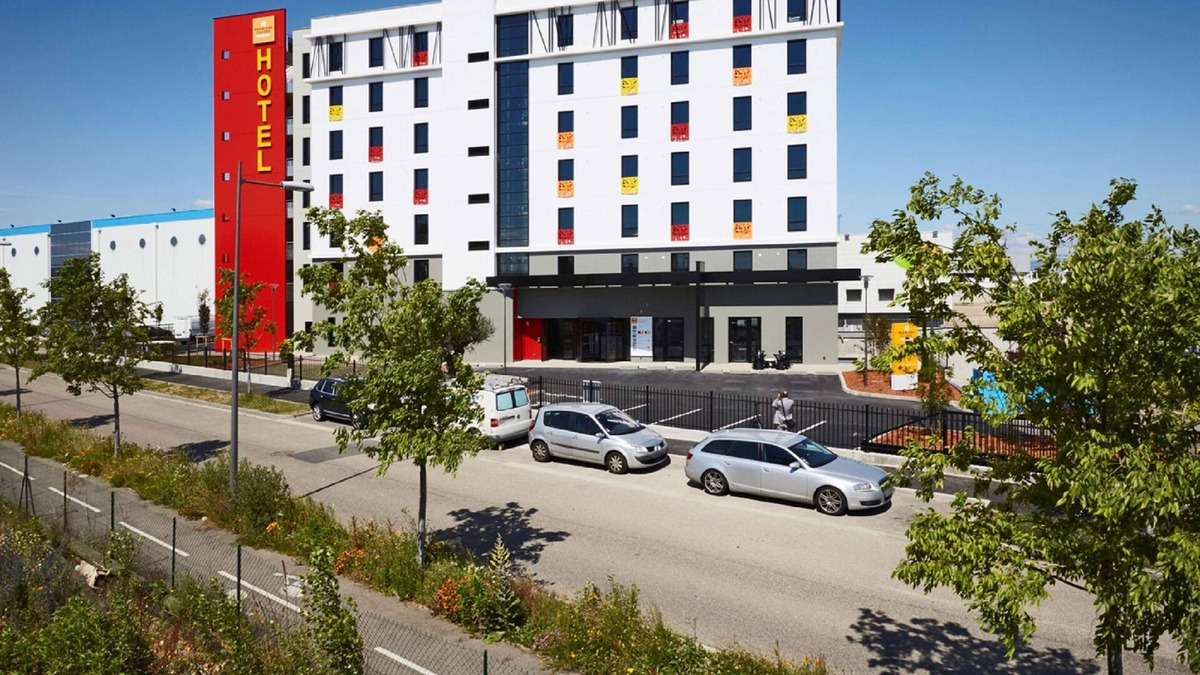 Porte Des Alpes - Mi Plaine - Manissieux Hotel | Première Classe Lyon Est - Saint-Priest Eurexpo