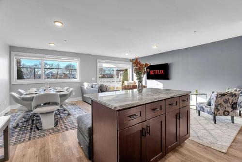 Birmingham Apartment | Premier Birmingham Retreat