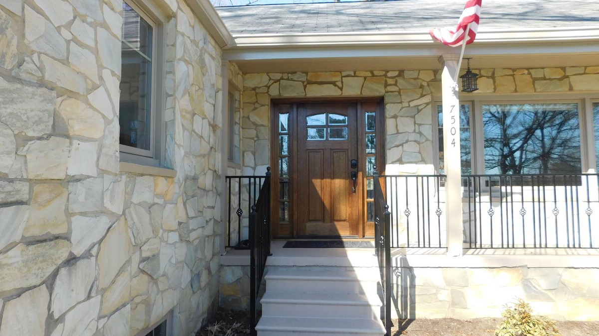 Falls Church House | Premier Host: Cozy Family Cottage .