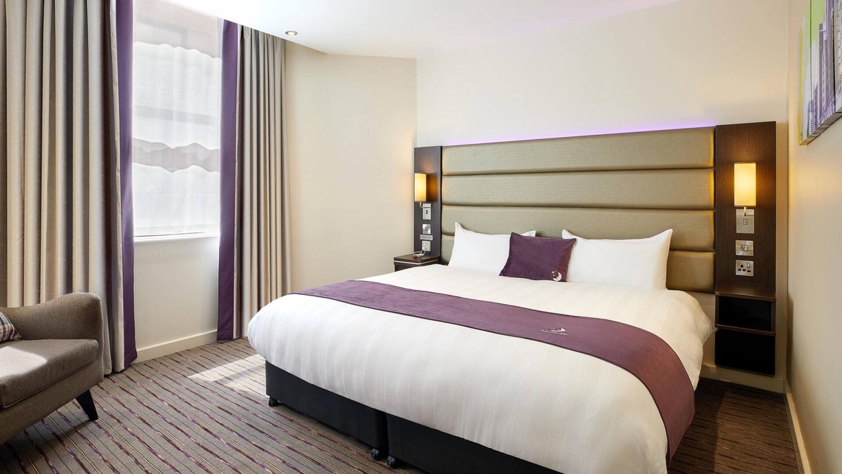Ashby-de-la-Zouch Hotel | Premier Inn Ashby De La Zouch