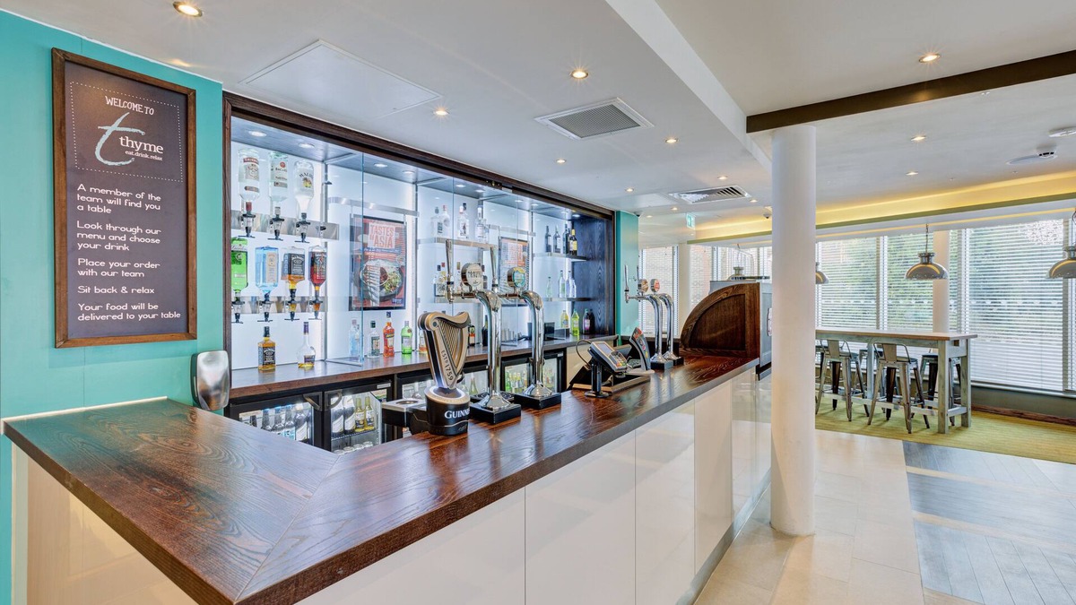 Haywards Heath Hotel | Premier Inn Haywards Heath