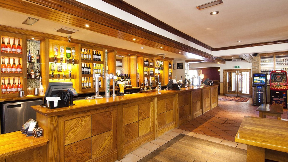 Huddersfield Hotel | Premier Inn Huddersfield Central