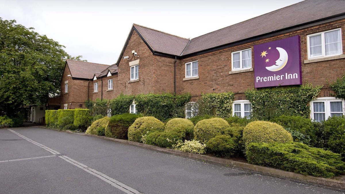 Fradley Hotel | Premier Inn Lichfield North East - A38