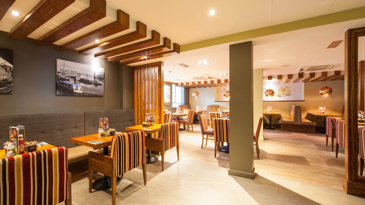 Ravenscourt Park Hotel | Premier Inn London Hammersmith - Ravenscourt Park