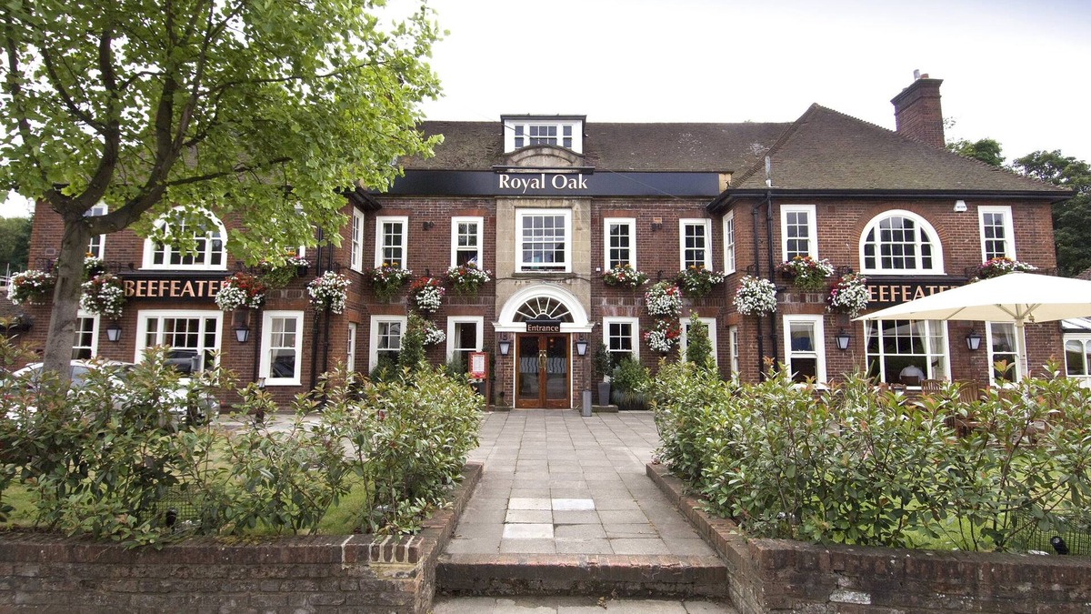 Trotterscliffe Hotel | Premier Inn Maidstone/Sevenoaks