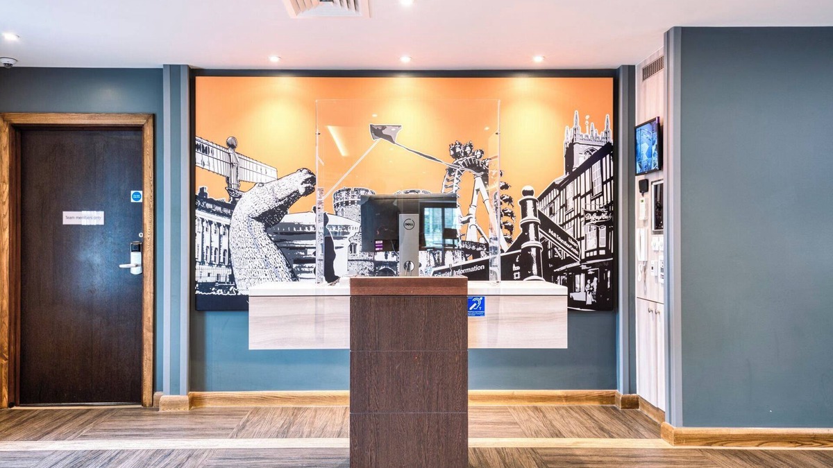 Marlborough Hotel | Premier Inn Marlborough