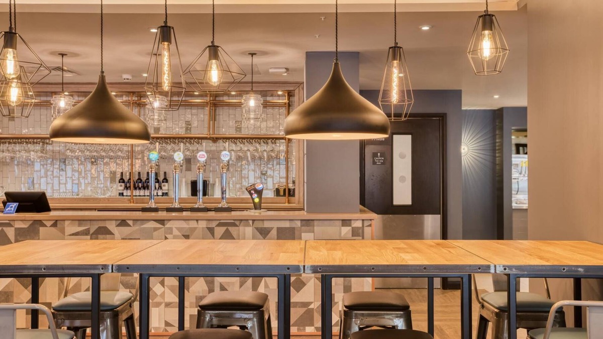 Maresfield Hotel | Premier Inn Uckfield