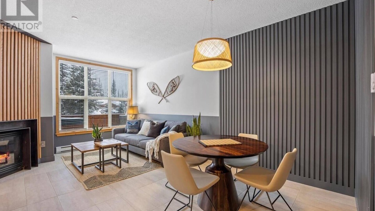 Sun Peaks House | Premier mountain luxury | Top location | Ski in/out | Village access | Hot Tub