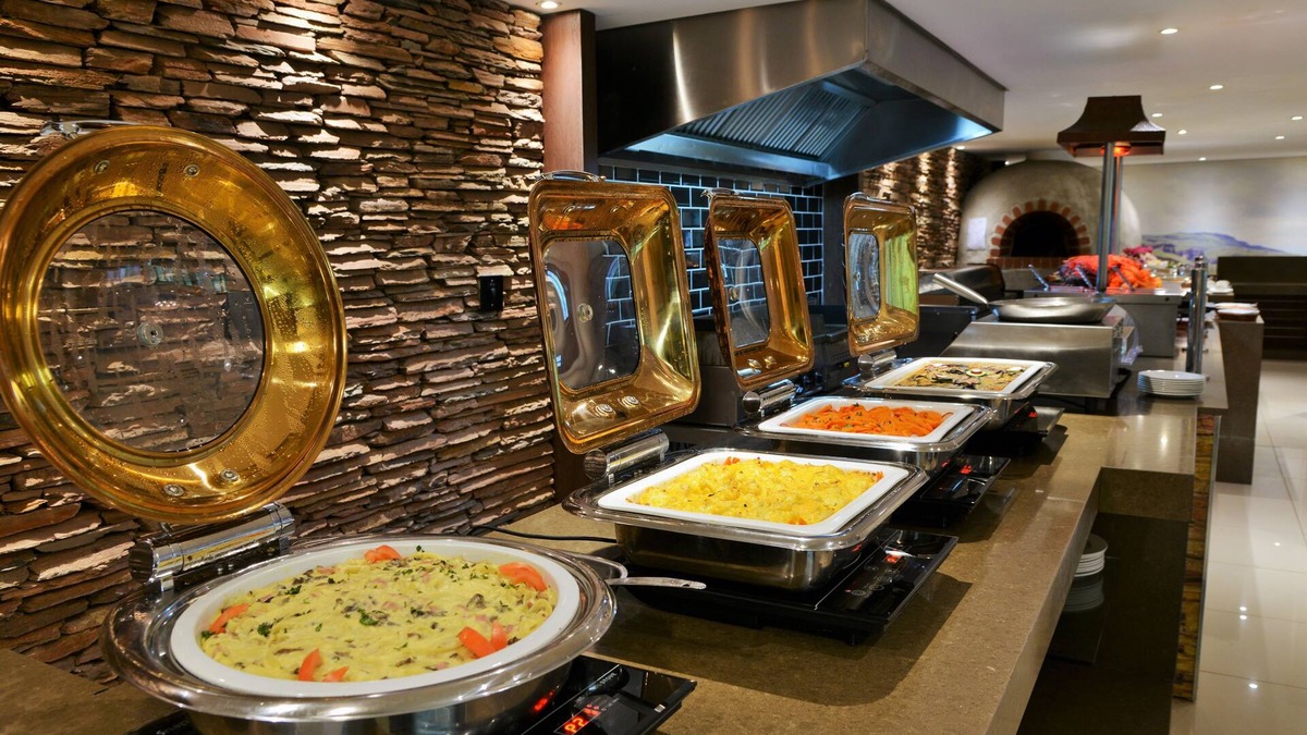 Himeville Hotel | Premier Resort Sani Pass
