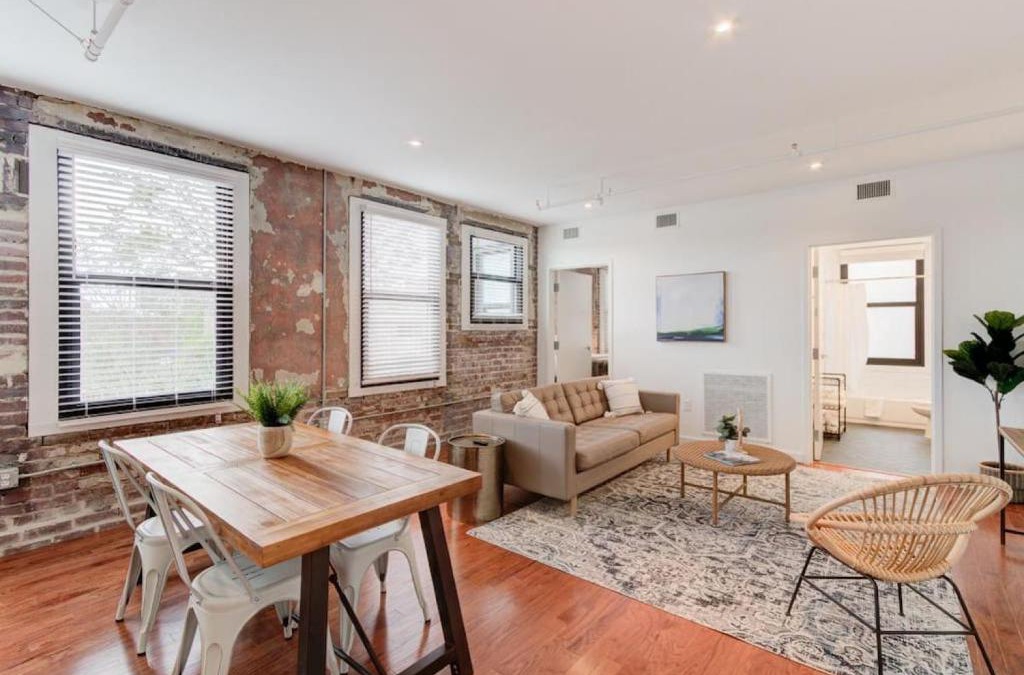 South Main Historic District Apartment | Premiere Location - Historic w Modern Amenities!