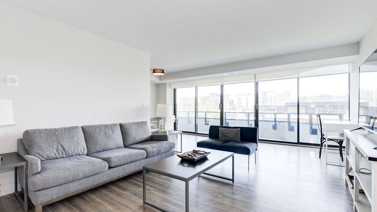 Radnor - Fort Myer Heights Apartment | Premium A-Location Apartment