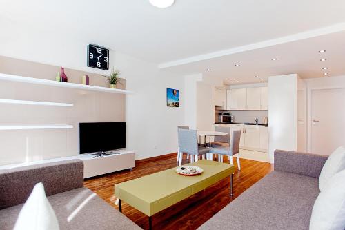 Sihlfeld Apartment | Premium Apartments by Livingdowntown