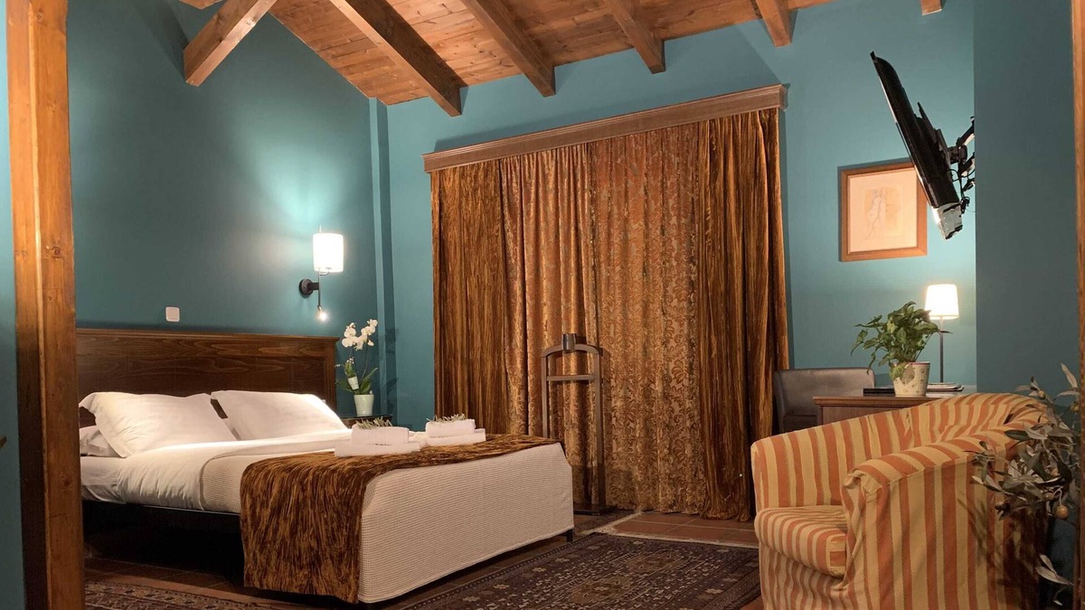 Naousa Bed & Breakfast | Premium Double Nest - Esperides Retreat