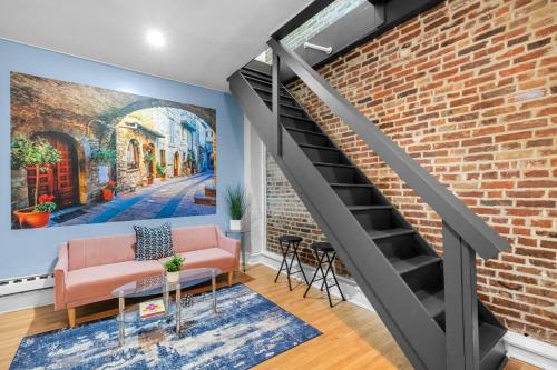Chinatown Apartment | Premium Flat Near Attractions