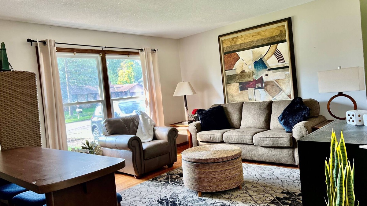 Apple Valley House | Premium Location, Apple Valley Home on Scott Park!