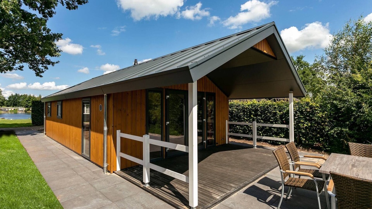 Hoge Hexel Ski Chalet | Premium Lodge Near Recreation Lake
