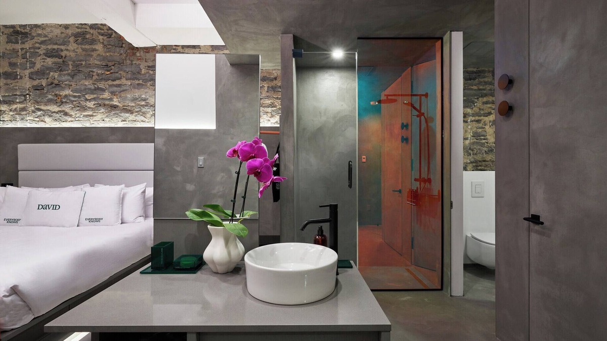 Old Montreal Apartment | PREMIUM LOFT | The Signature