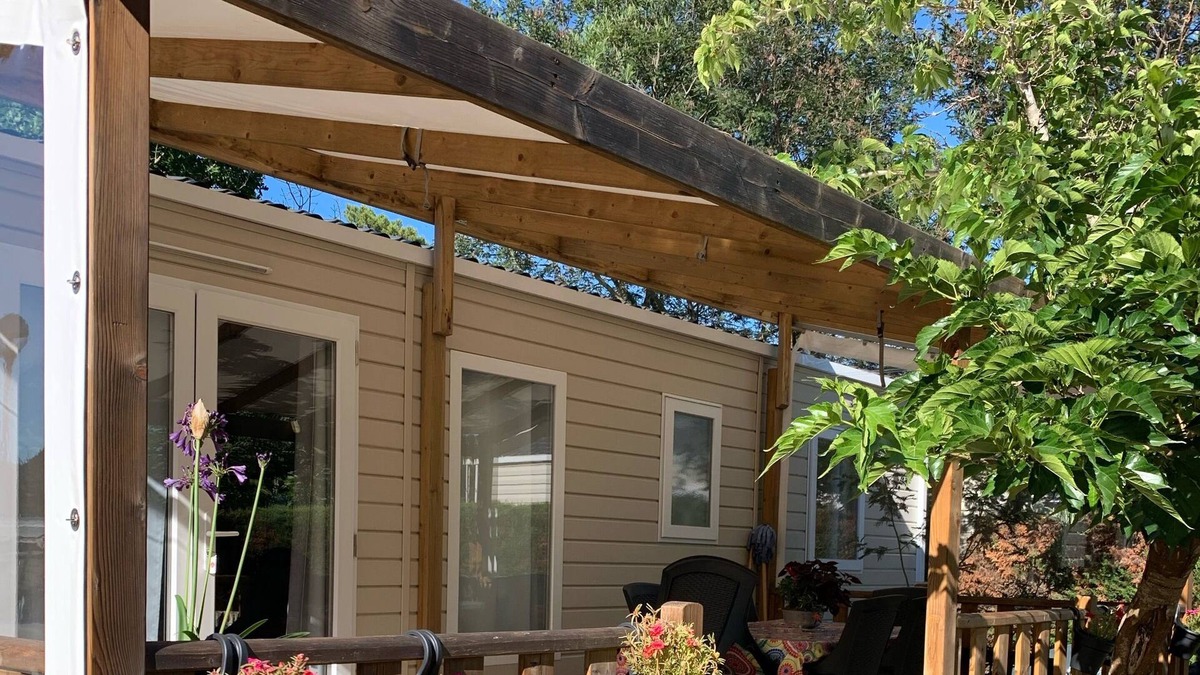 Cote Landaise House | Premium luxury air-conditioned mobile home, 3 bedrooms in LES VIGNES 5* campsite