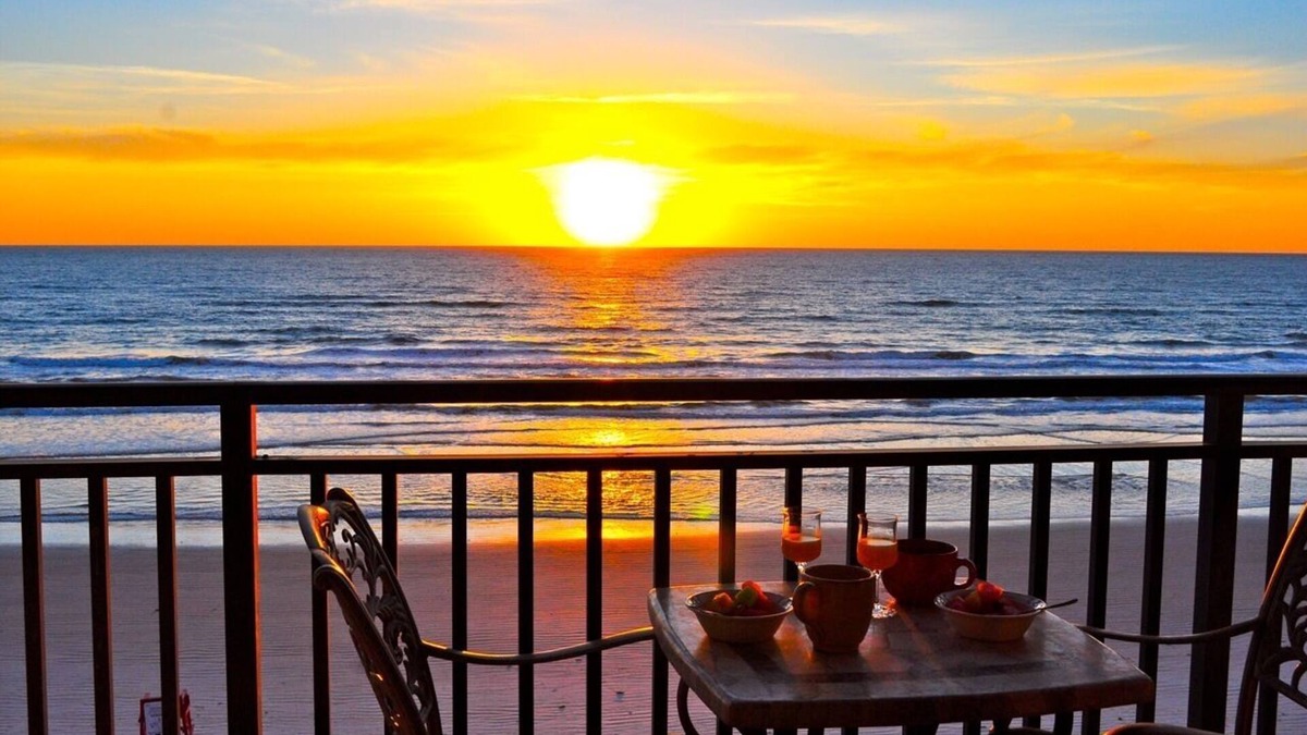New Smyrna Beach Condo | Premium Oceanfront Condo, Private Balcony & Beach, 130 straight 5 Star reviews