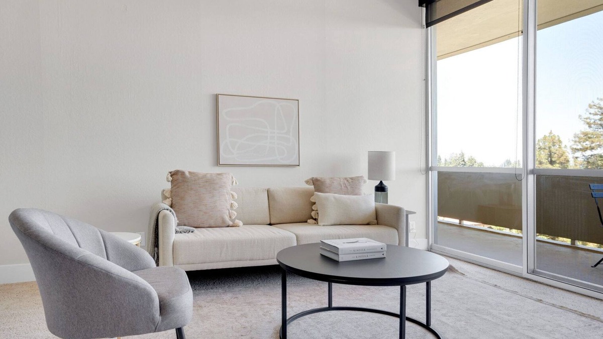University South Apartment | Premium Palo Alto 1BR w/Pool & Gym, near FB & Google, by Blueground