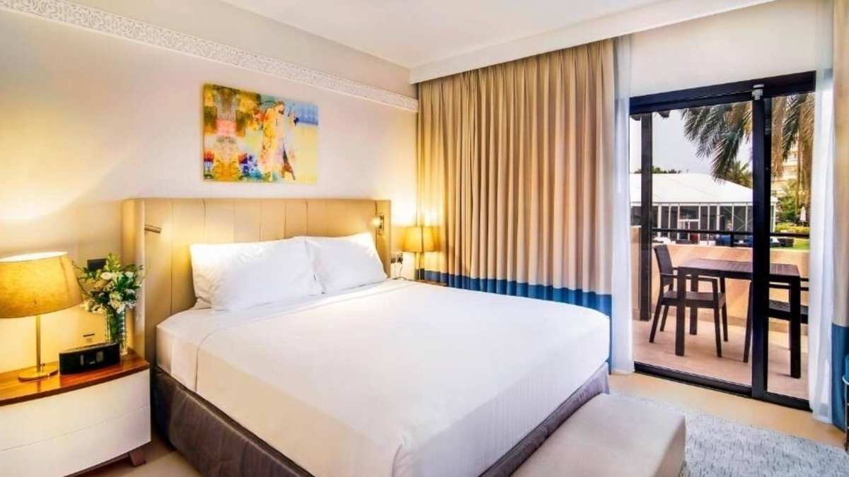 Al Ain Apartment | Premium Room Balcony Near Al Sarouj Roundabout
