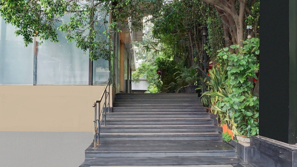 Narveer Tanaji Wadi House | Premium Room Near Pataleshwar Temple, Pune