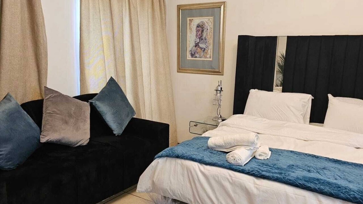 Lone Hill Apartment | Premium Studio Apartment In The Fabulous Lonehill/fourways, Sandton With WiFi