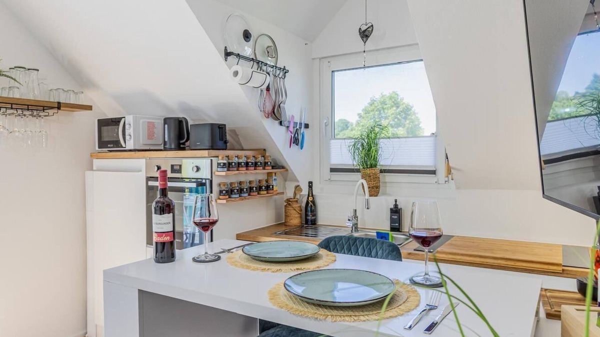 Neusatz Apartment | Premium Suite - Forest view - Balcony - Black Forest