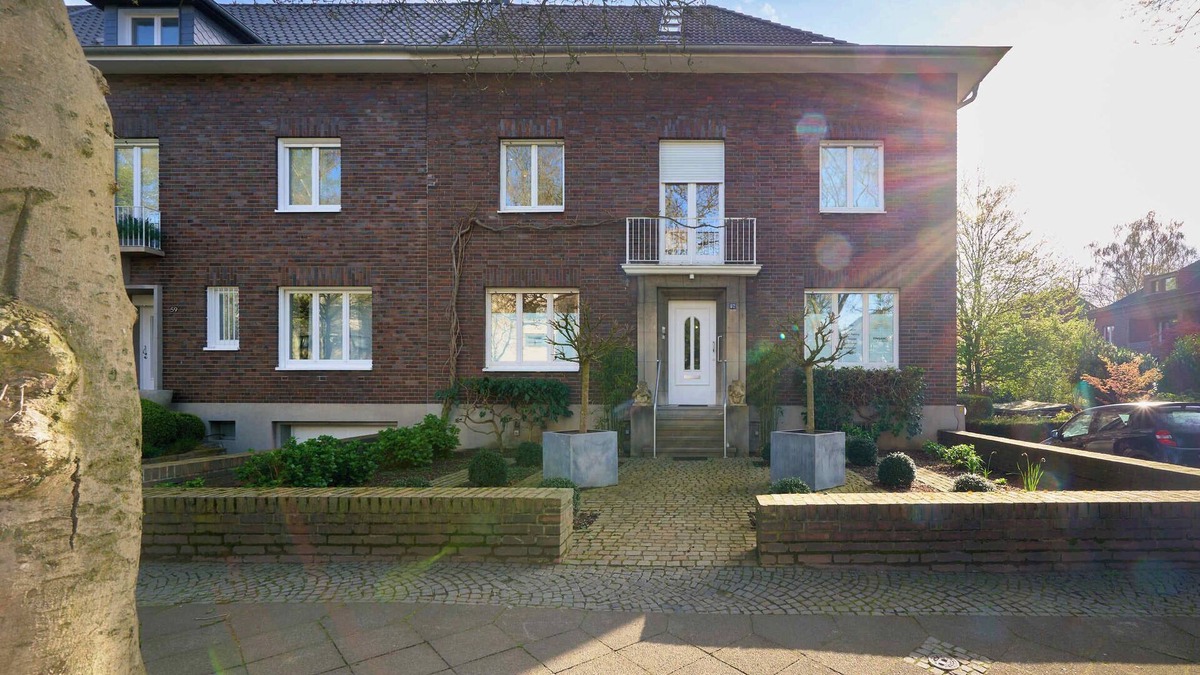 Krefeld Apartment | Premium townhouse apartment with beautiful garden (25 min. to Düsseldorf)