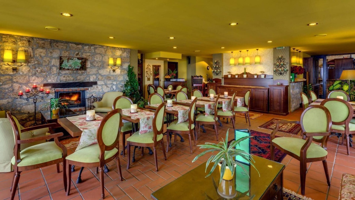 Naousa Bed & Breakfast | Premium Triple Haven - Esperides Cozy Retreat