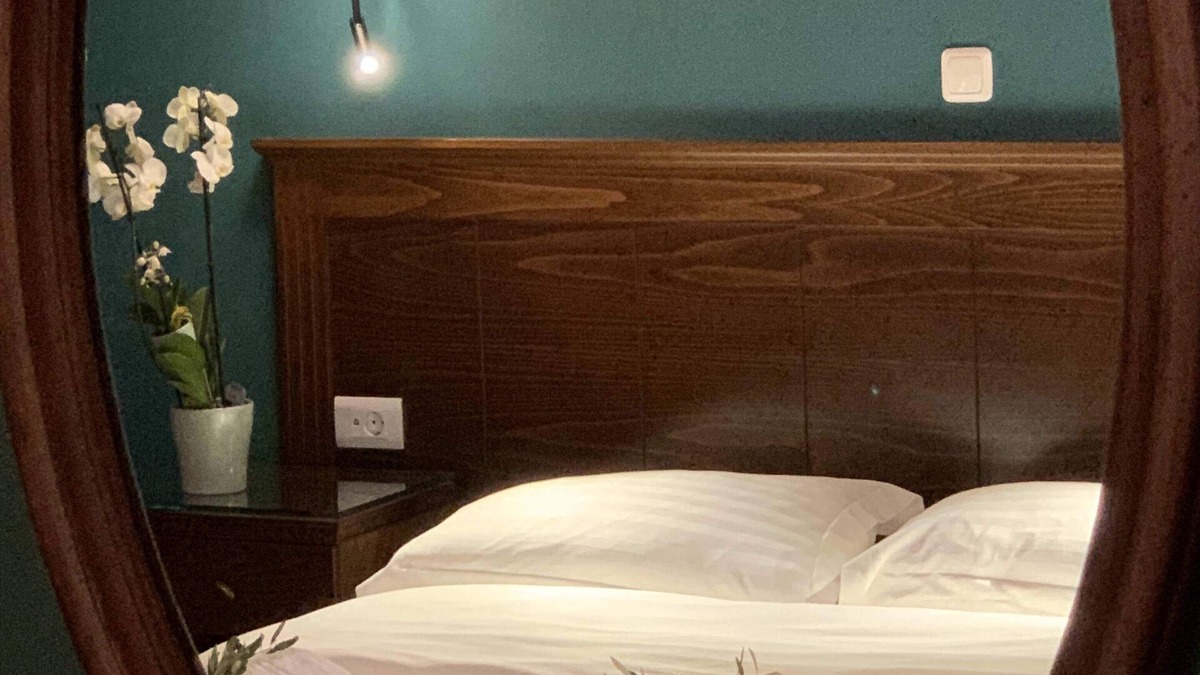 Naousa Bed & Breakfast | Premium Triple Suite - Esperides Paradise Retreat