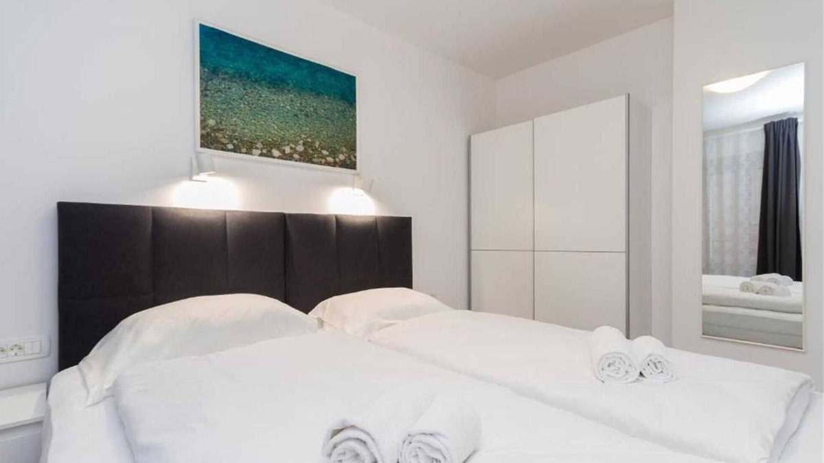 Piran Apartment | Premium Two Bedroom City Center Apartment Tartini 1 Piran