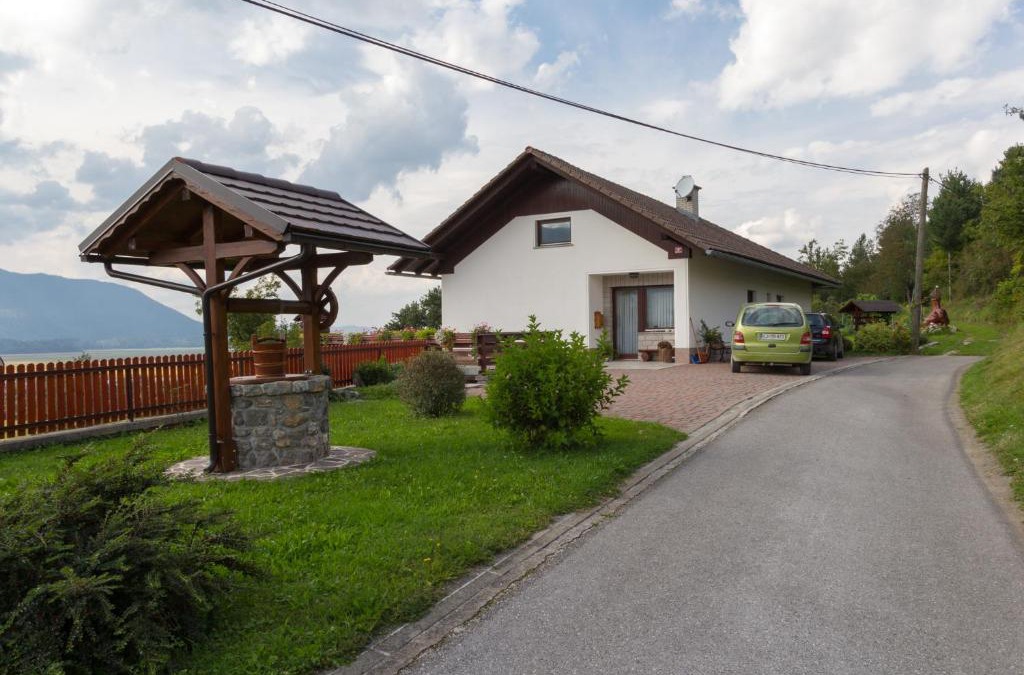 Gorenje Jezero Apartment | Prenočišča Jezero