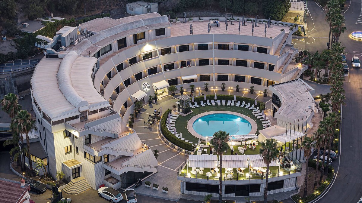 Aci Castello Hotel | President Park Hotel
