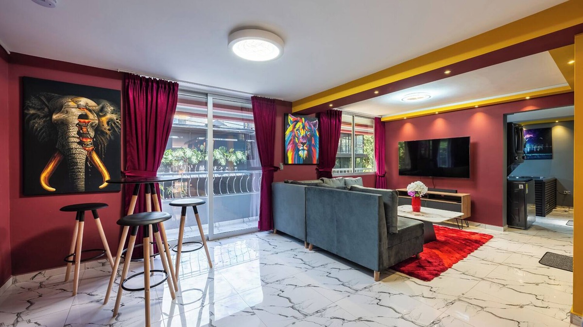 Zona Rosa Apartment | Presidential Suite Jacuzzi- steam saunann