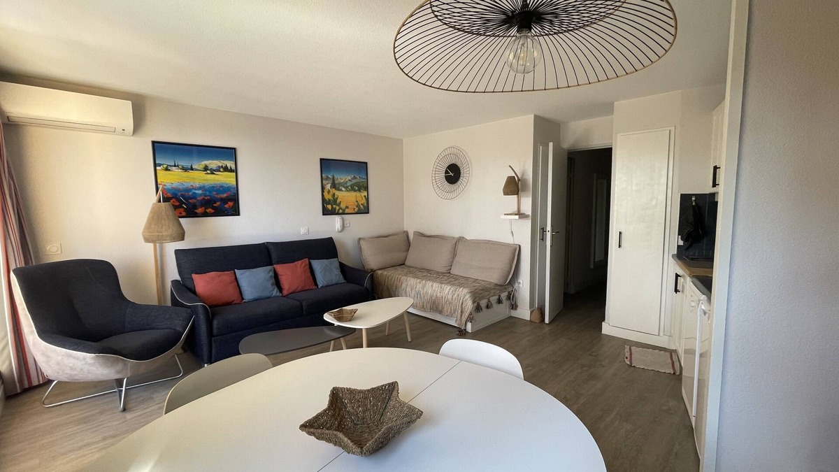 Giens Apartment | Presqu'ile de Giens - Apartment T2 - Terrace sea view - Waterfront