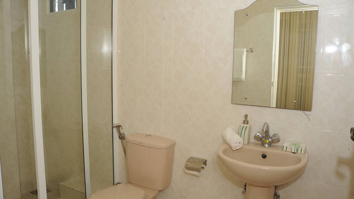 Mount Lavinia Condo | PRESTIGE COURT RESIDNECE 10 KILOMETERS FROM FROM THE MAIN CITY WITH OCEAN VIEW
