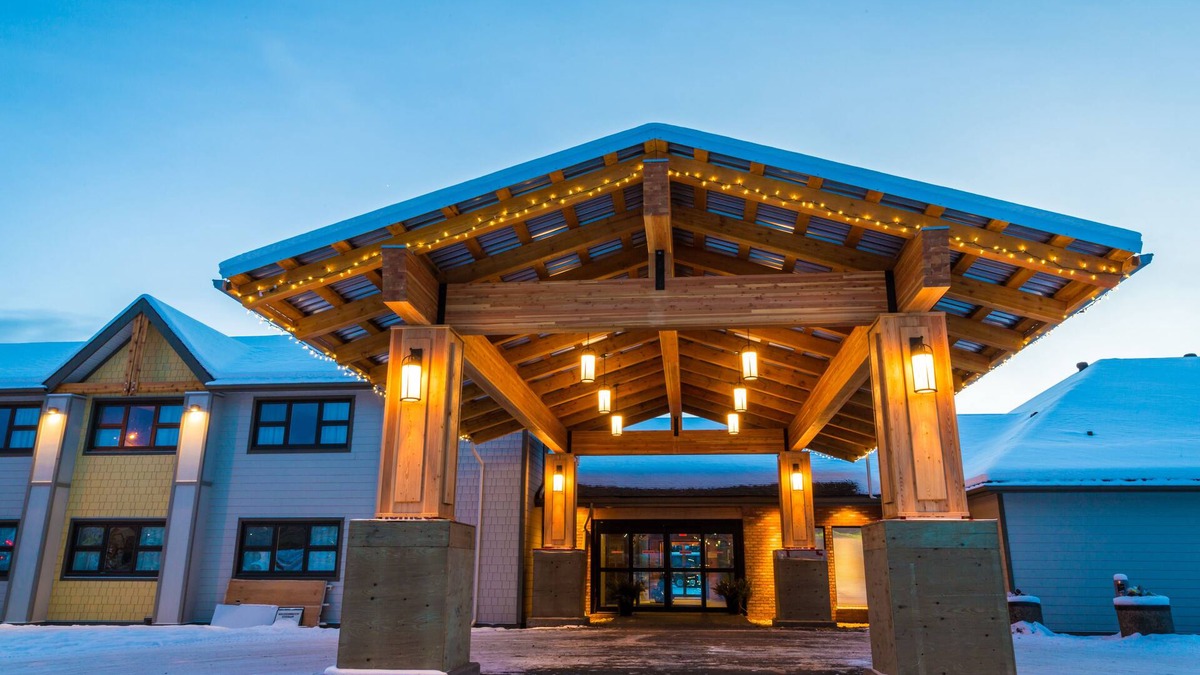 Smithers Hotel | Prestige Hudson Bay Lodge & Conference Centre, WorldHotels Crafted Collection